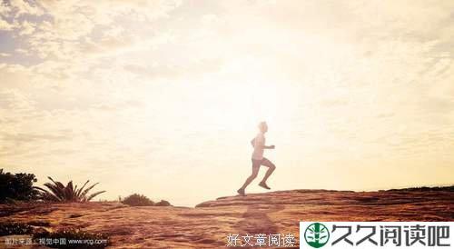 不是没想过放弃，就觉得还能再坚持